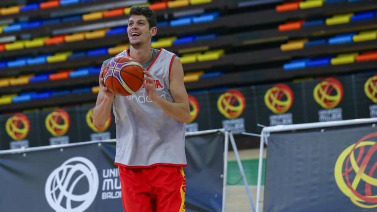 Paulí: «Deseo seguir a este nivel con el Granca y la selección»