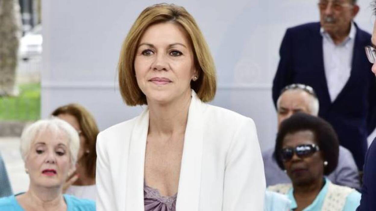 Cospedal: «Poca gente en el PP ha estado tanto como yo con la militancia»