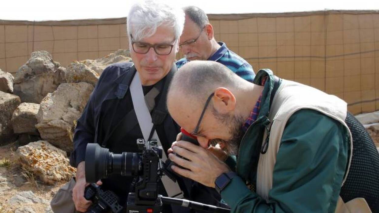 Juan Brito se hace universal