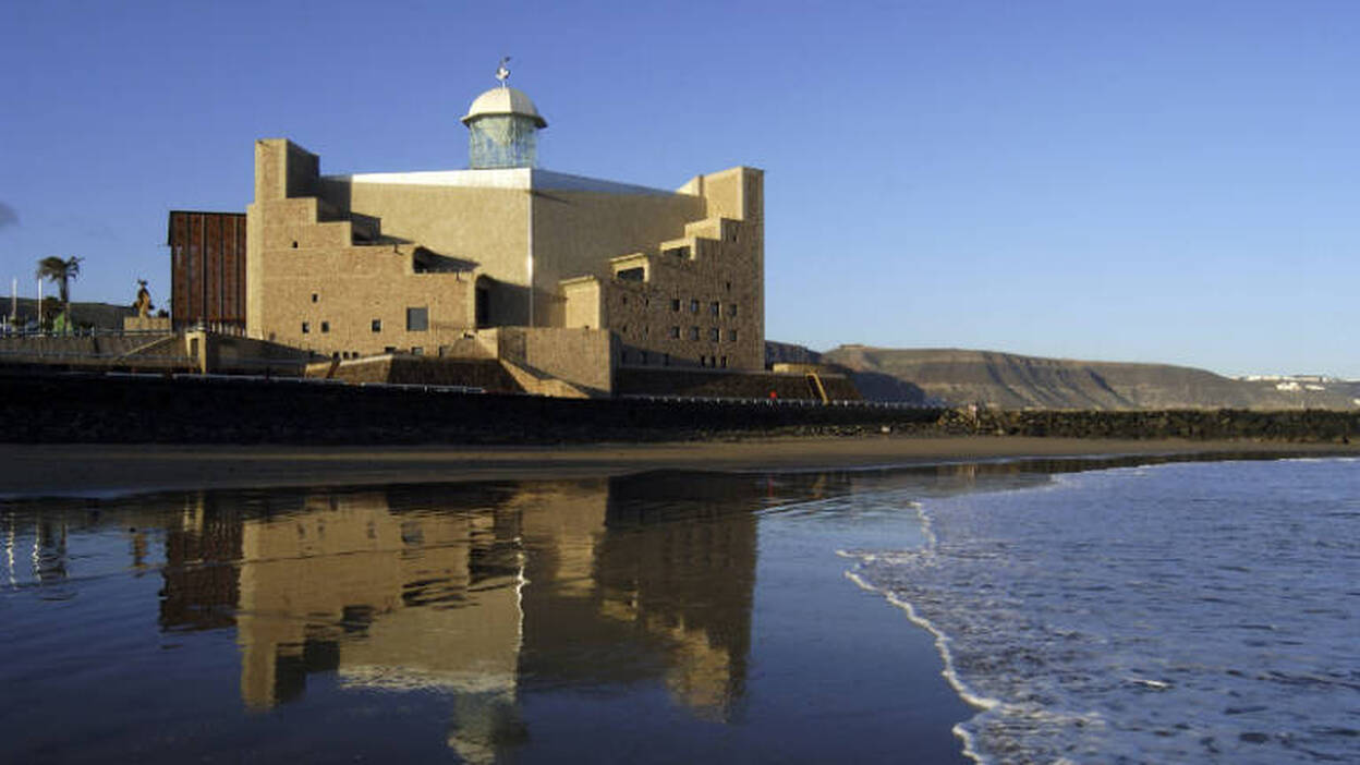 El Alfredo Kraus acoge una nueva edición de su festival de rock y gastronomía