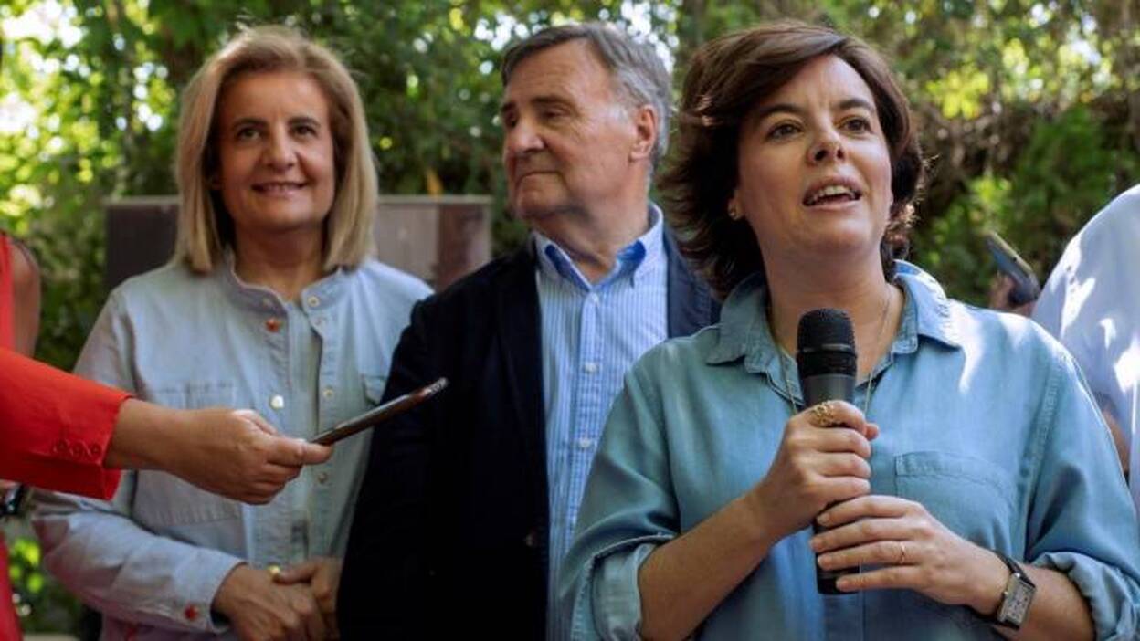 Sáenz de Santamaría insiste en la unión