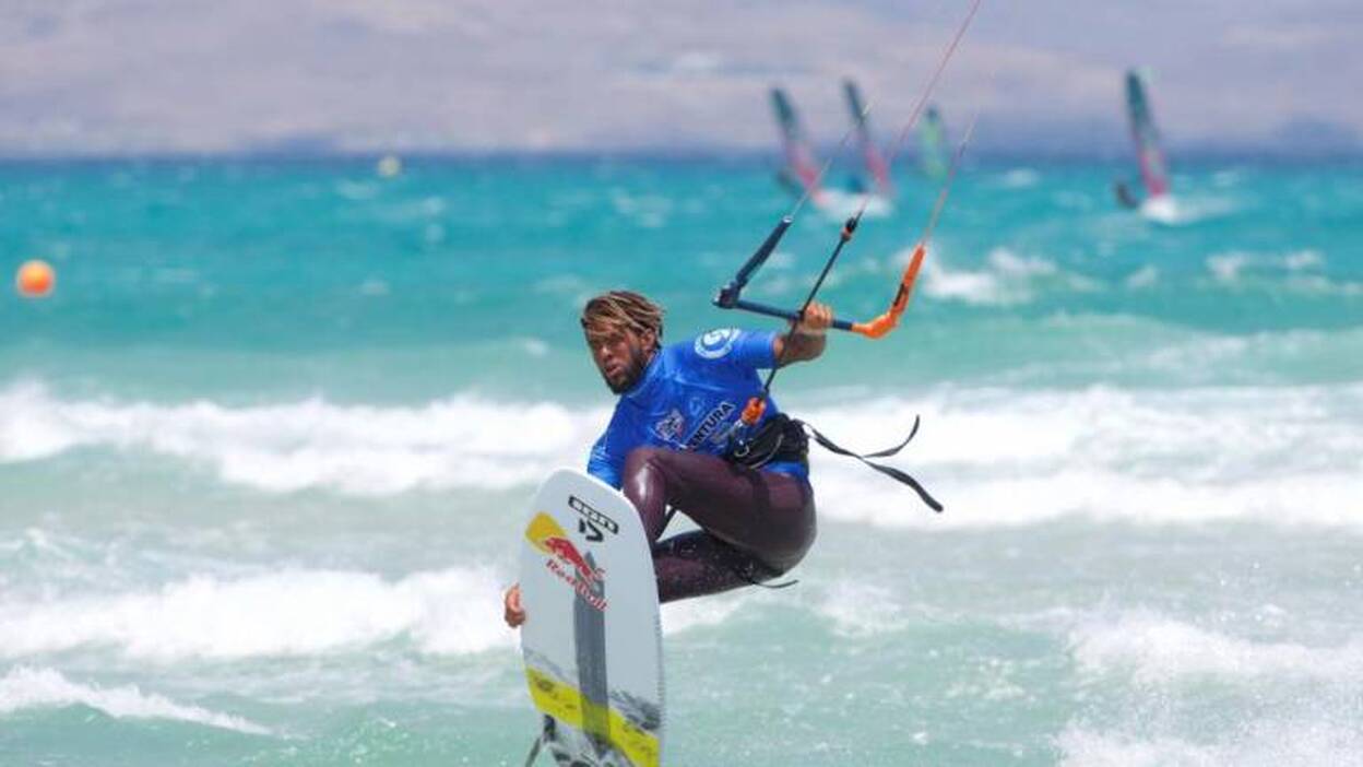 Dieciséis competidores miden fuerzas el torneo de grandes saltos sin sujeción