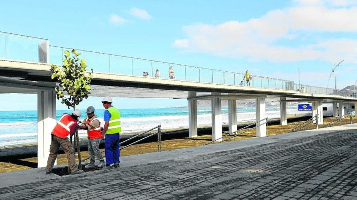 El nuevo balneario de La Cícer, en Las Canteras, abrirá el 1 de agosto