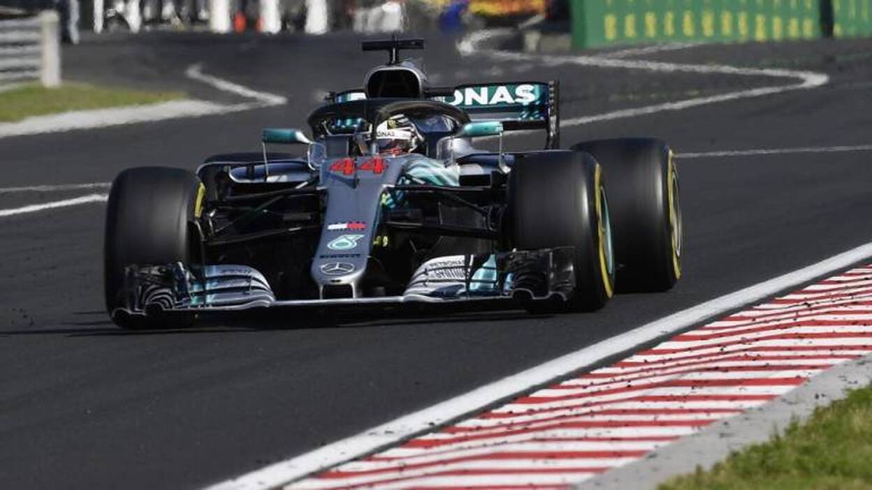 Alonso y Sainz sacan petróleo en otra victoria de Hamilton