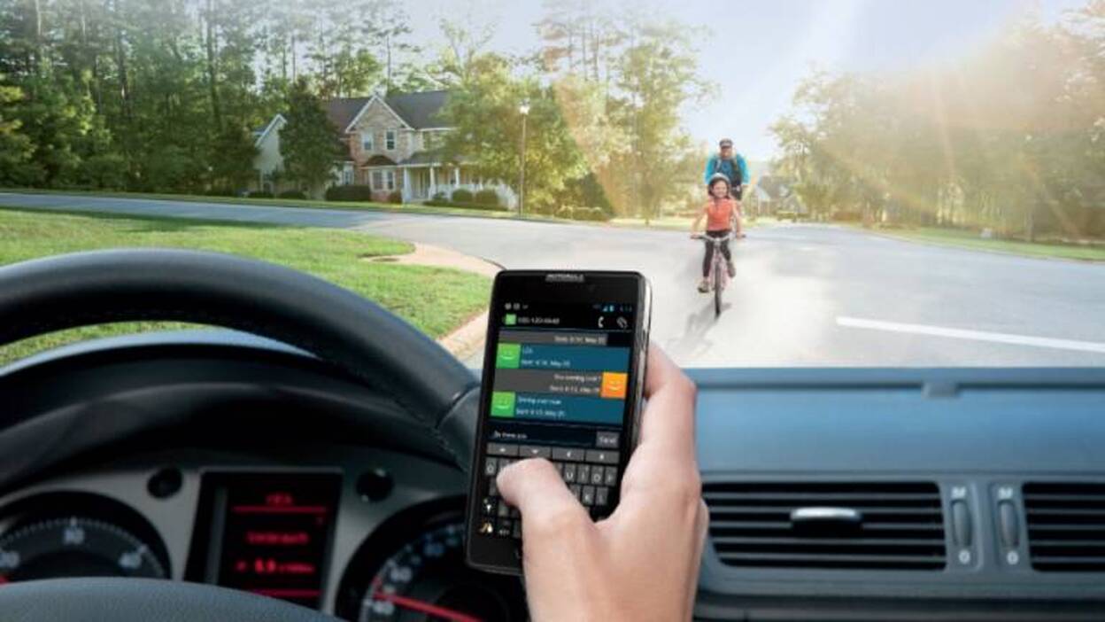 Entre 4 y 6 puntos por chatear con móvil