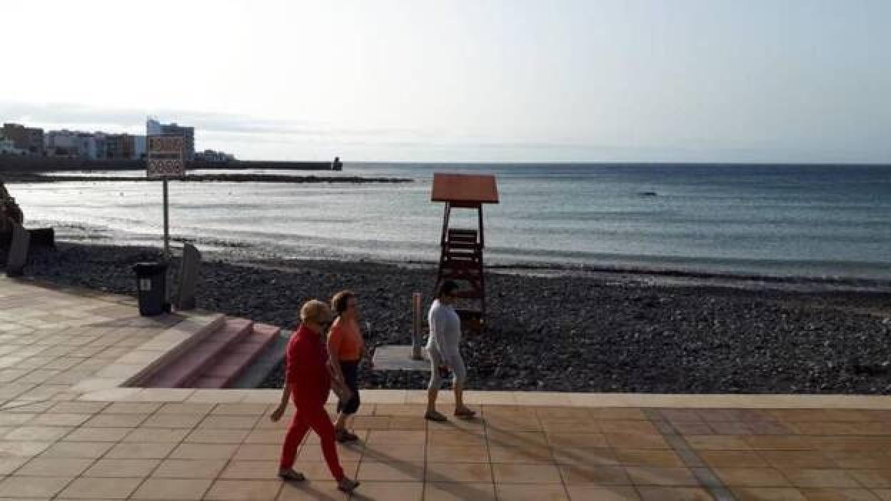 El termómetro da un respiro en Canarias