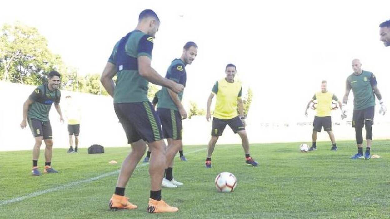 El ejército de Jiménez defiende corona