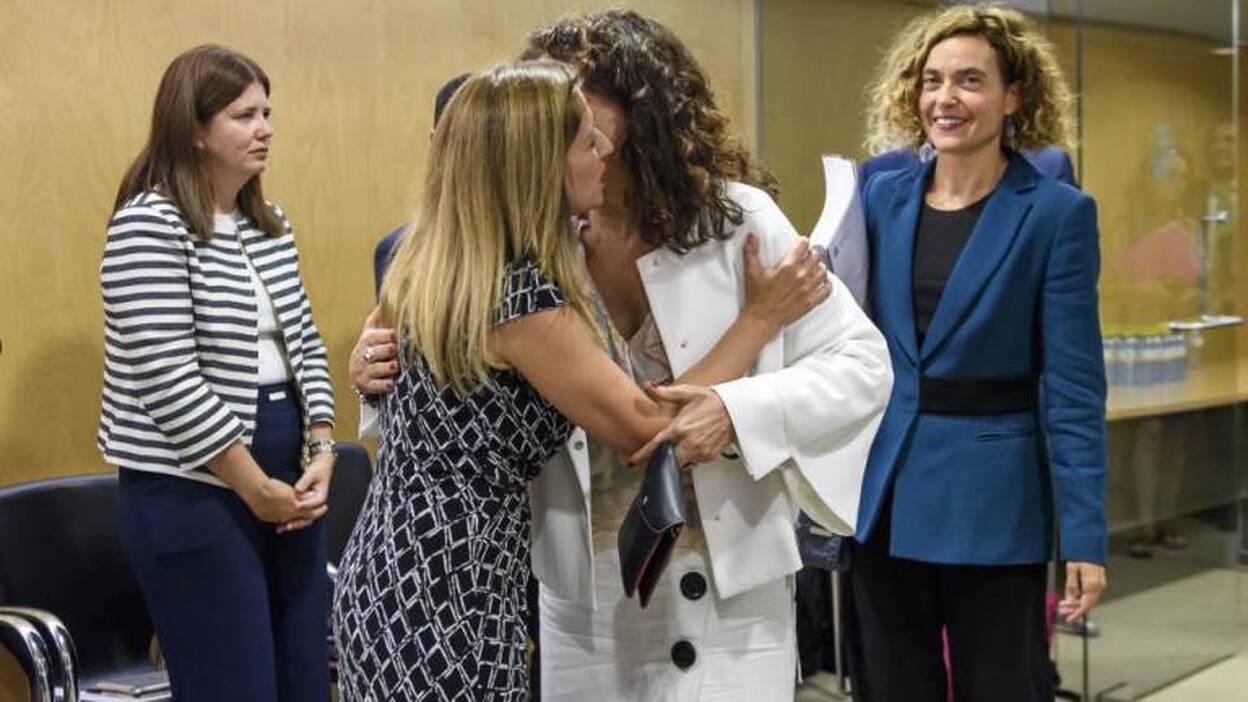 Sánchez abre el curso político insistiendo en su senda de déficit