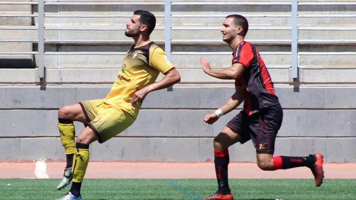 El Mensajero salva los muebles ante un reivindicativo Viera