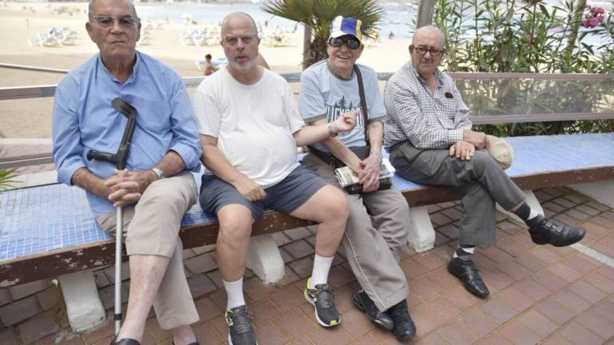 La hora canaria, «seña de identidad» o el debate de los «verdaderos» problemas