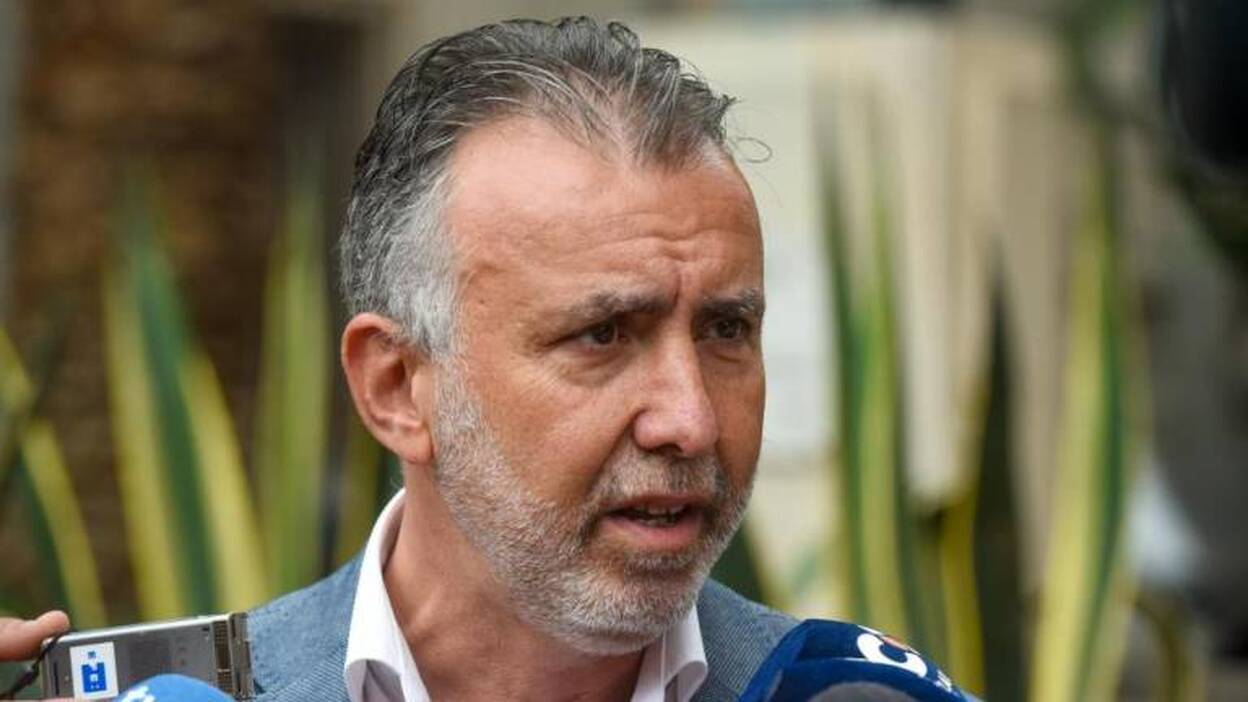 PSOE: CC ha sido derrotada en el Parlamento, en la calle y en las aulas