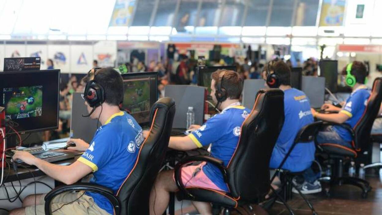 El Gobierno retira la liga de videojuegos y apela al consenso