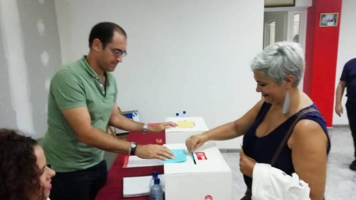 El PSOE de Ingenio releva a Caballero cinco meses después