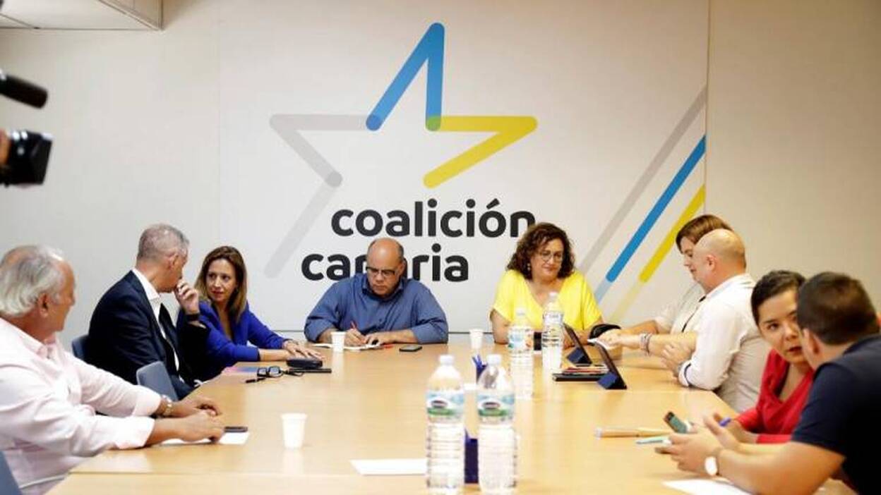 CC admite que su pérdida de influencia provoca retrasos en convenios