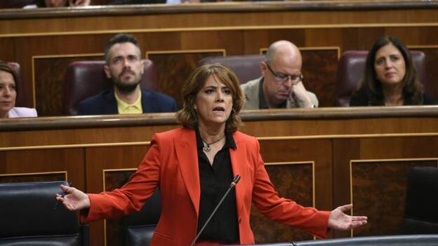 La ministra de Justicia dice que no cede a «chantajes»