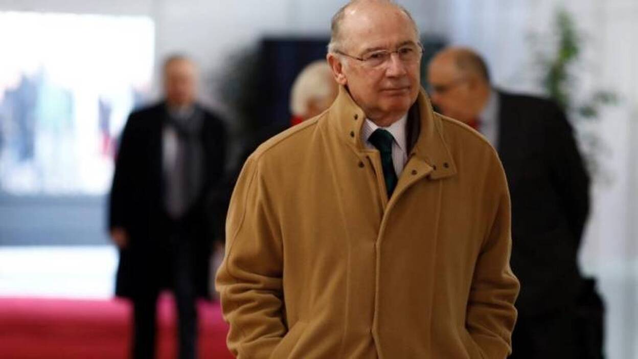 La práctica totalidad de los banqueros condenados evita la cárcel