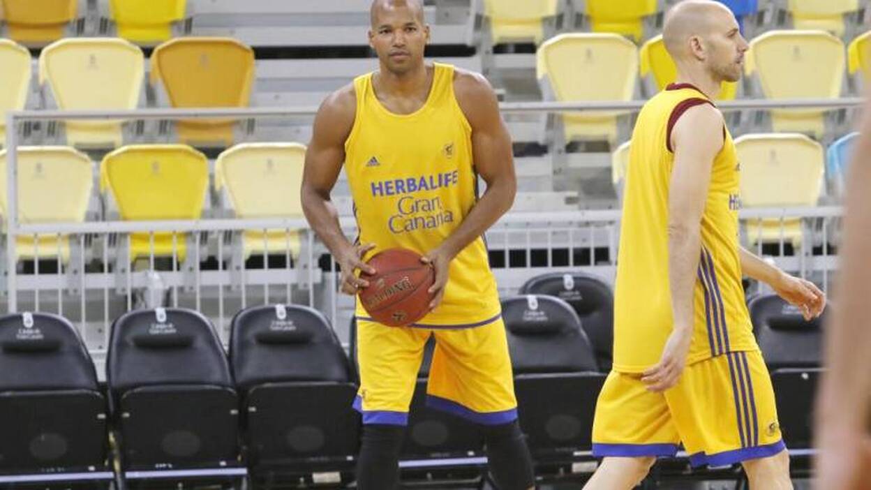 Báez: «Solo nos preocupa concentrarnos en nuestro juego y mejorar»