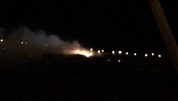 Incendio en un solar de Vecindario