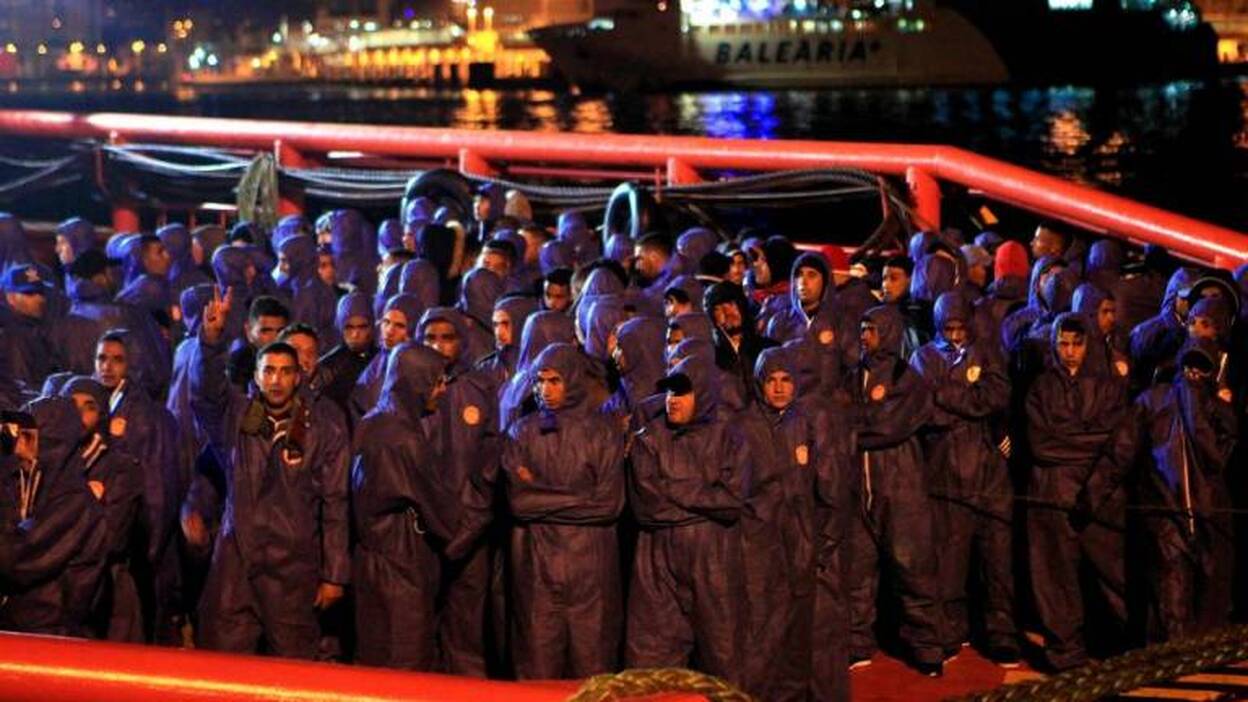 Dos niños muertos y casi 500 inmigrantes rescatados en las costas españolas