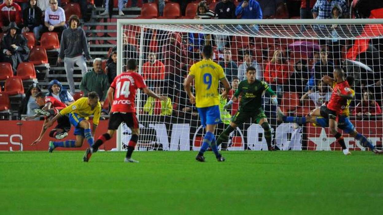 UD Las Palmas: Sin fútbol no hay tridente que valga