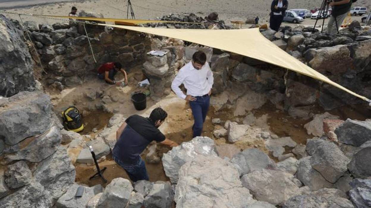 Más casas en las excavaciones en Fiquinineo