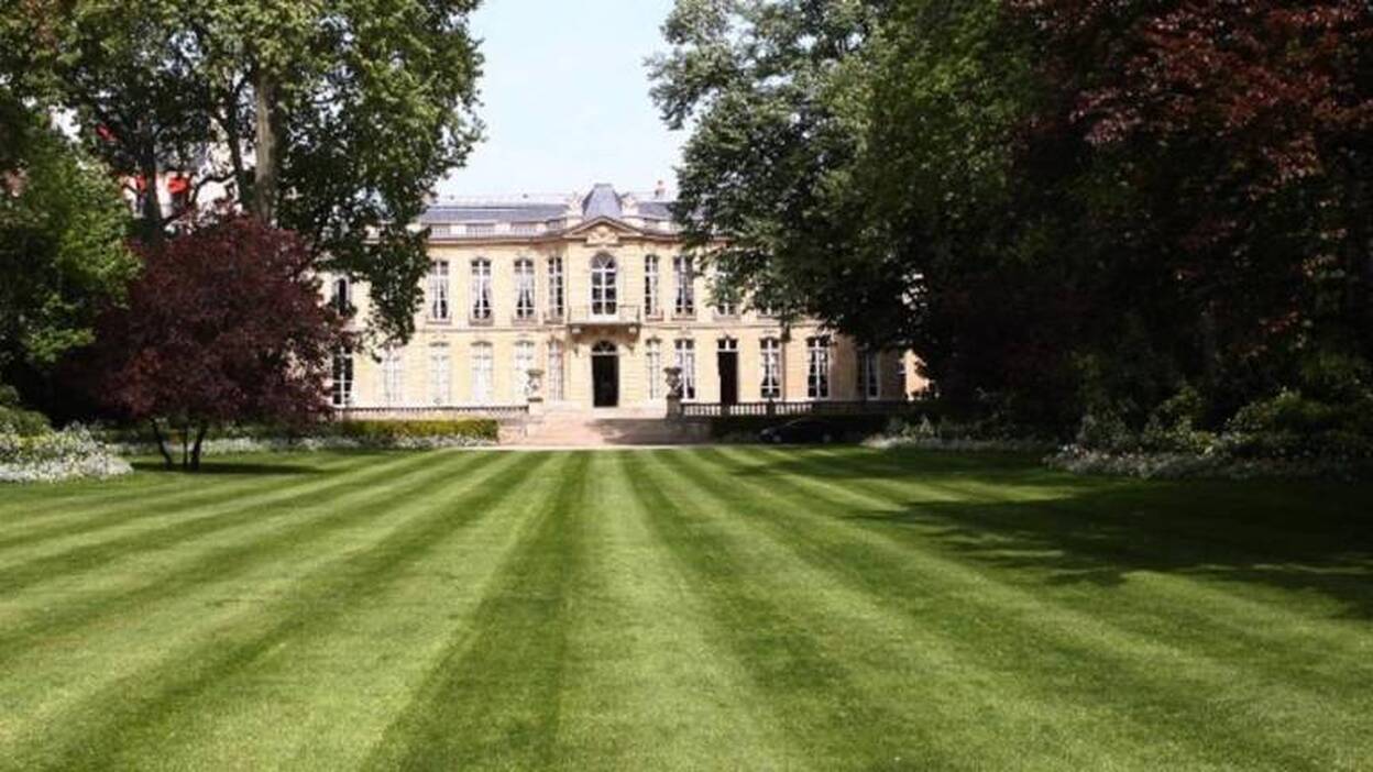 Un gendarme, muerto en la residencia del primer ministro francés