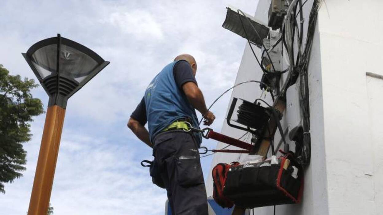 Movistar potenciará la fibra óptica en Teguise