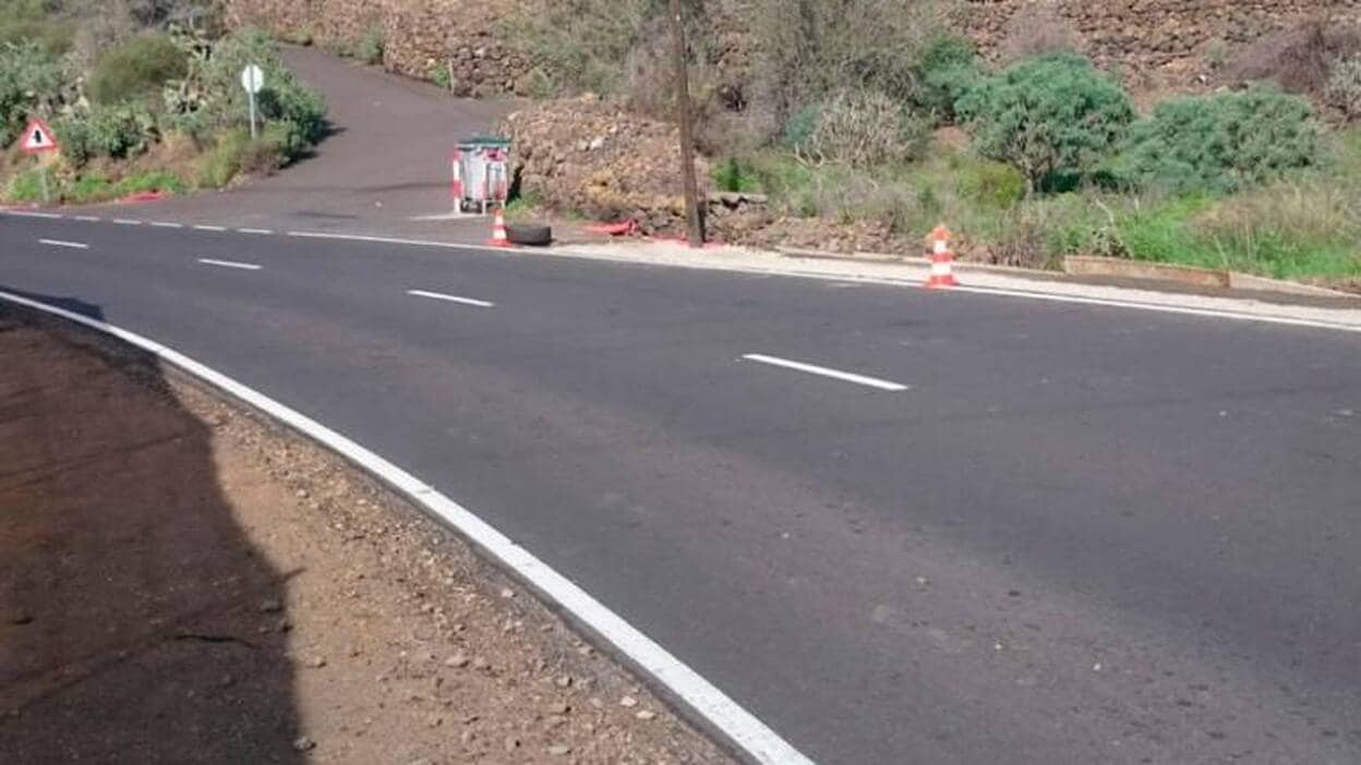 Un ciclista fallecido y dos heridos al chocar con un automóvil en La Palma