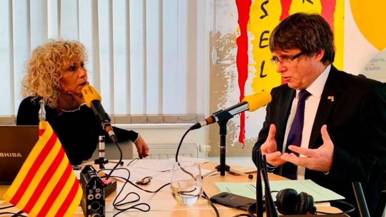 Puigdemont se propone como número 2 de Junqueras en una lista conjunta a las europeas