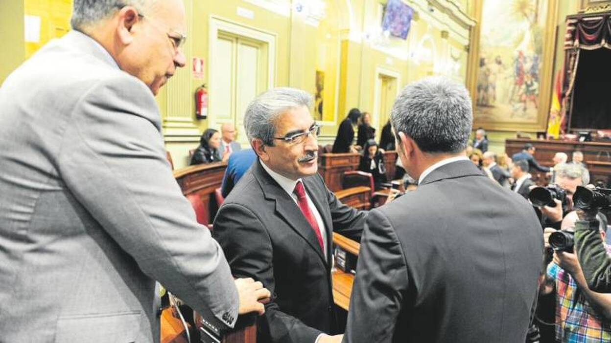 La izquierda canaria ve poco probable que Vox irrumpa también en Canarias