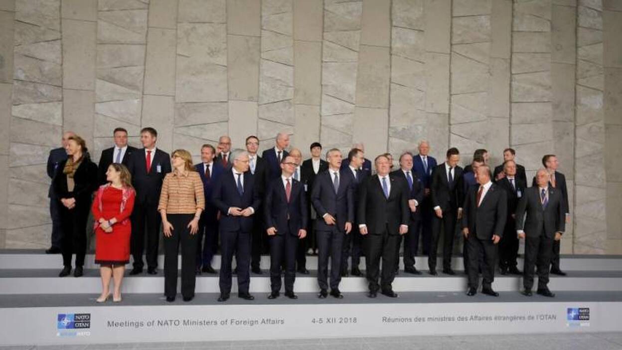 La OTAN deja en manos de Rusia la continuidad del tratado de armas nucleares