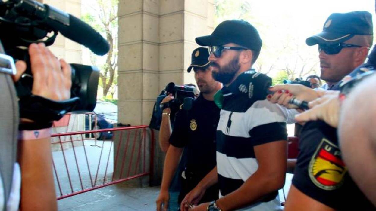 La Fiscalía solicita el ingreso en prisión de los cinco miembros de La Manada