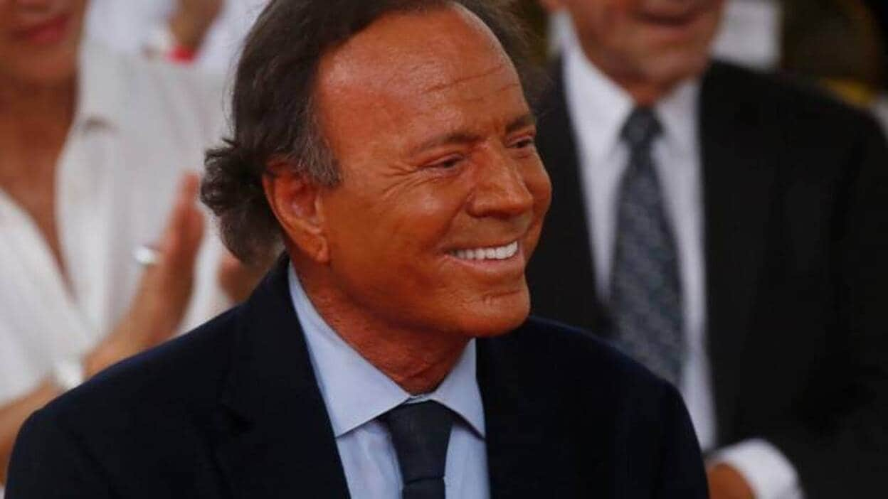 Julio Iglesias: «Sigo siendo un guerrillero de la vida, de principio a fin»