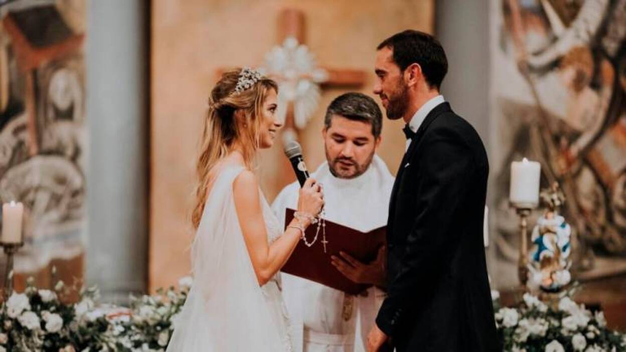 El ‘sí quiero’ de Godín y Sofía Herrera