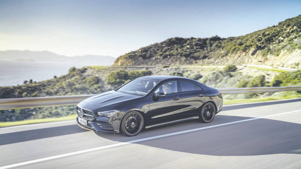 Mercedes CLA Coupé: corazón “partío”