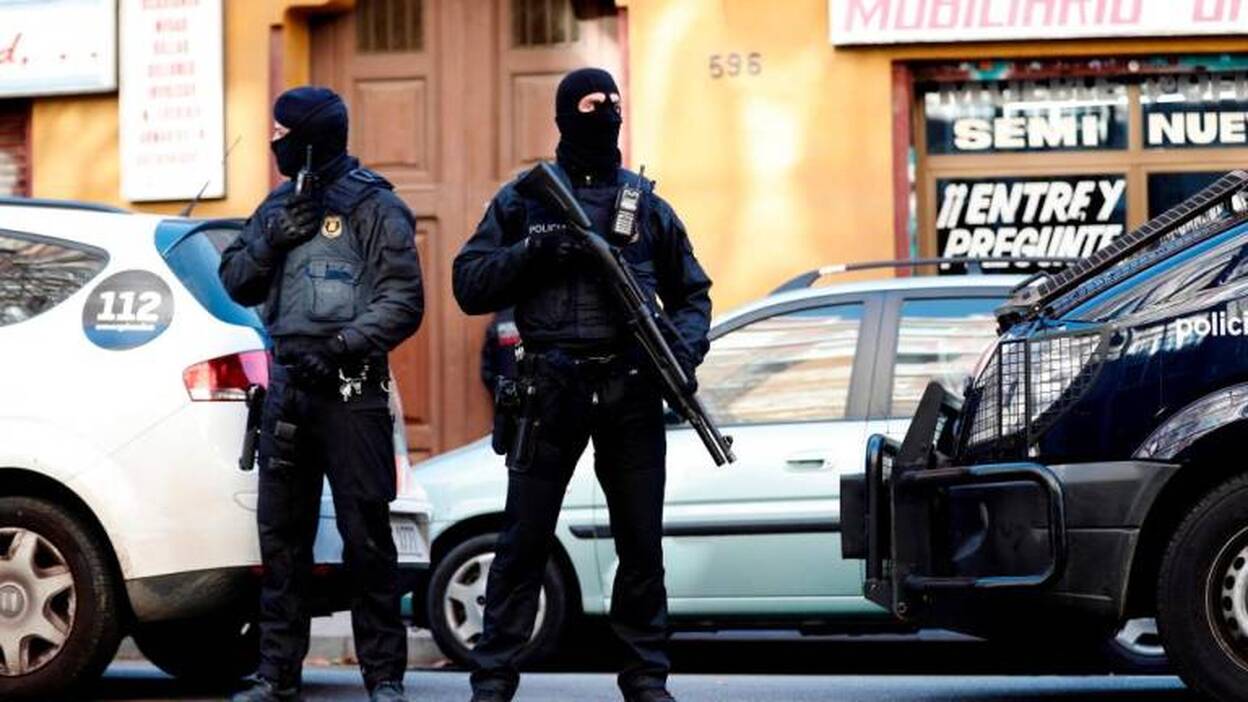 Catorce detenidos en la operación contra la célula yihadista en Barcelona