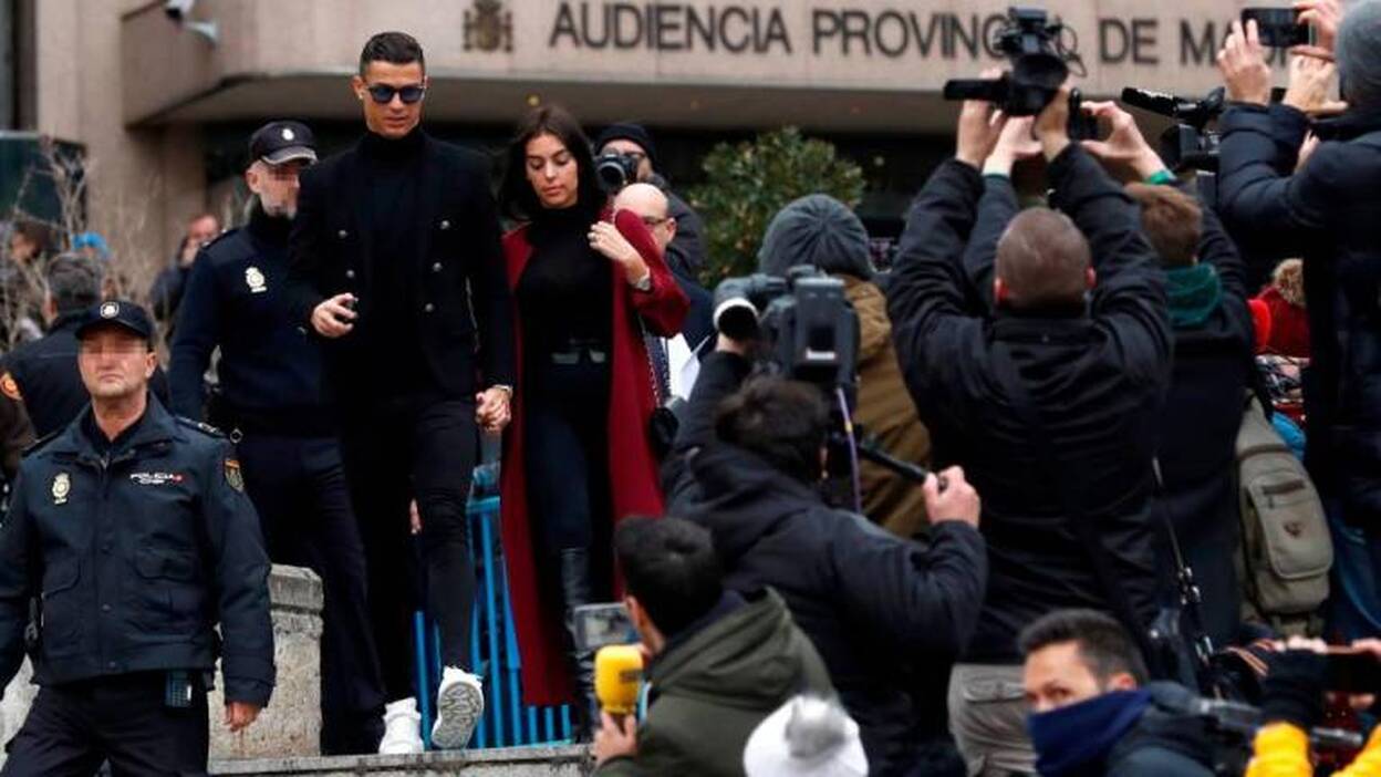 23 meses de cárcel y 19 millones de multa a Ronaldo