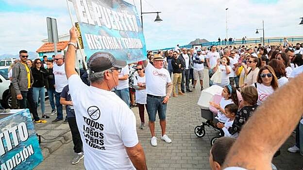 ‘Lobos para todos’ reclama una reunión urgente con el Cabildo