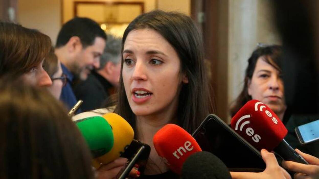 Podemos trata de desinflar su crisis interna y se abre a negociar con Errejon