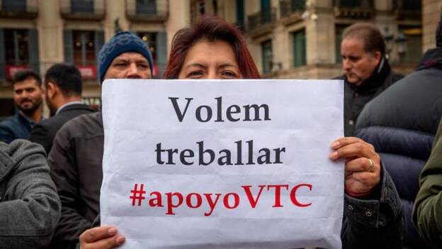 Uber y Cabify deberán contratarse con 15 minutos de antelación en Cataluña desde este viernes