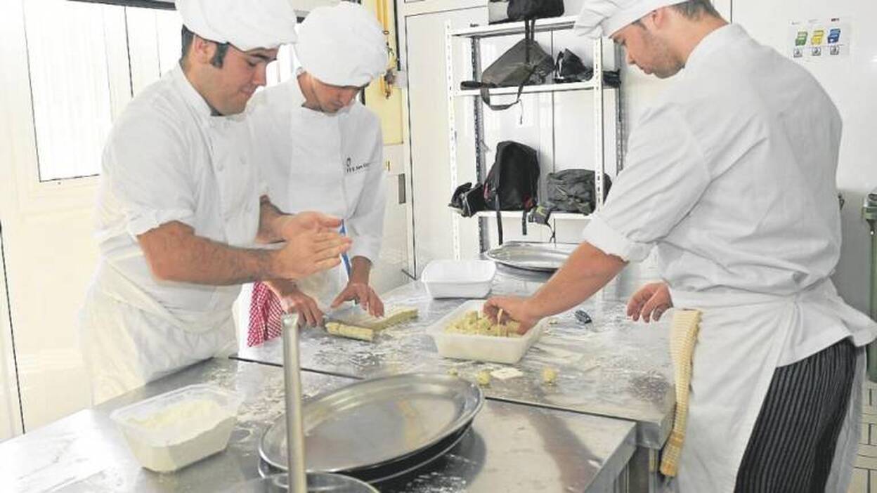 El Consejo Escolar pide que se analice el alza de la tasa de abandono de los estudios