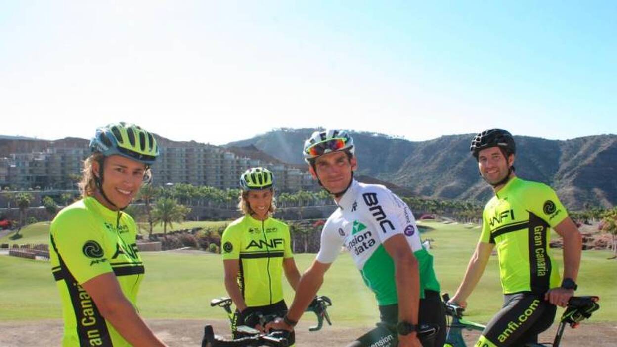 El checo Kreuziger prepara el Tour de Francia sobre el césped de Gran Canaria