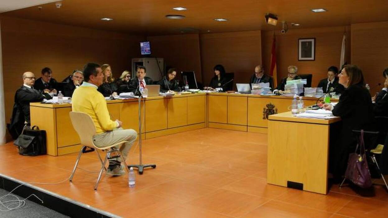 Ubaldo Becerra señala a Dimas Martín como «el jefe»