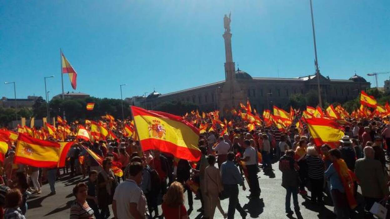 Así fue la manifestación convocada por PP, Ciudadanos y VOX en Madrid