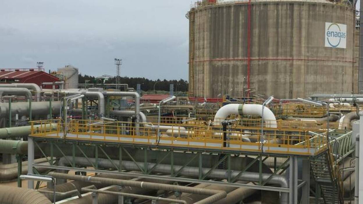 El Estado se plantea dar marcha atrás a las regasificadoras