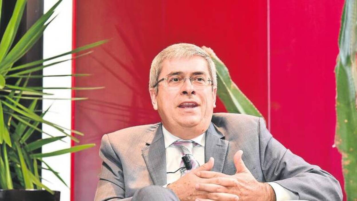 «Gran Canaria lleva cuatro años paralizada»