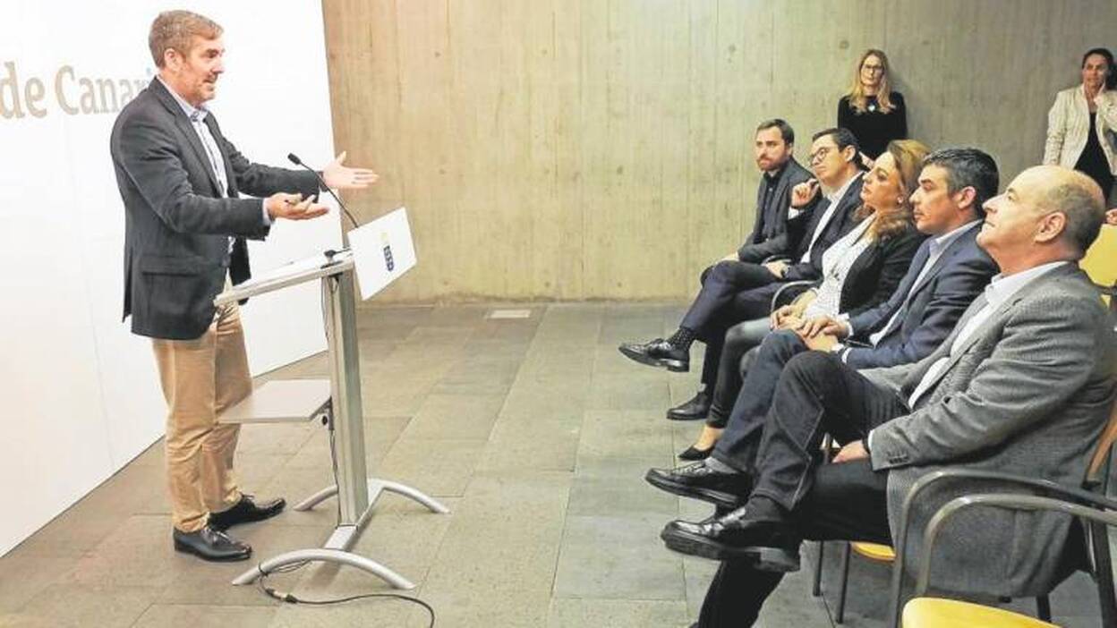 Clavijo volverá a exponerse en la Cámara tras pasar por el juzgado