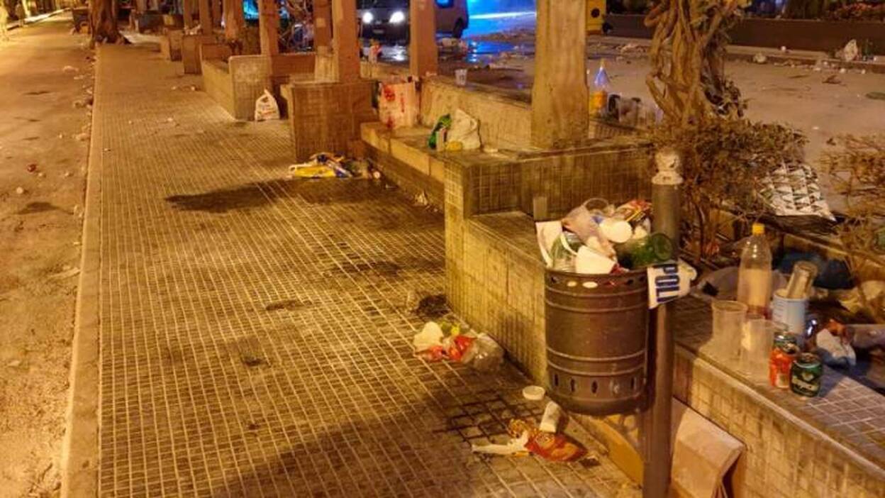 Los vecinos critican la limpieza tras el Carnaval
