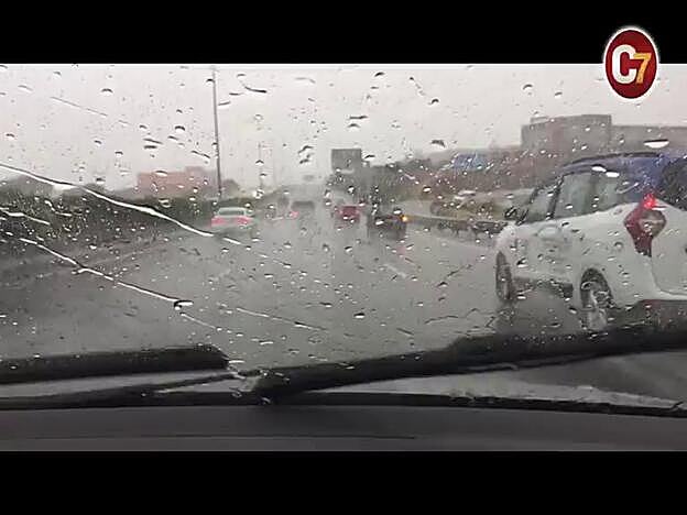 La lluvia descarga con fuerza en Gran Canaria