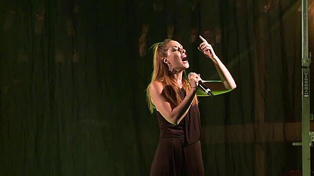 Rosa Benito lanza un dardo a Rocío Carrasco